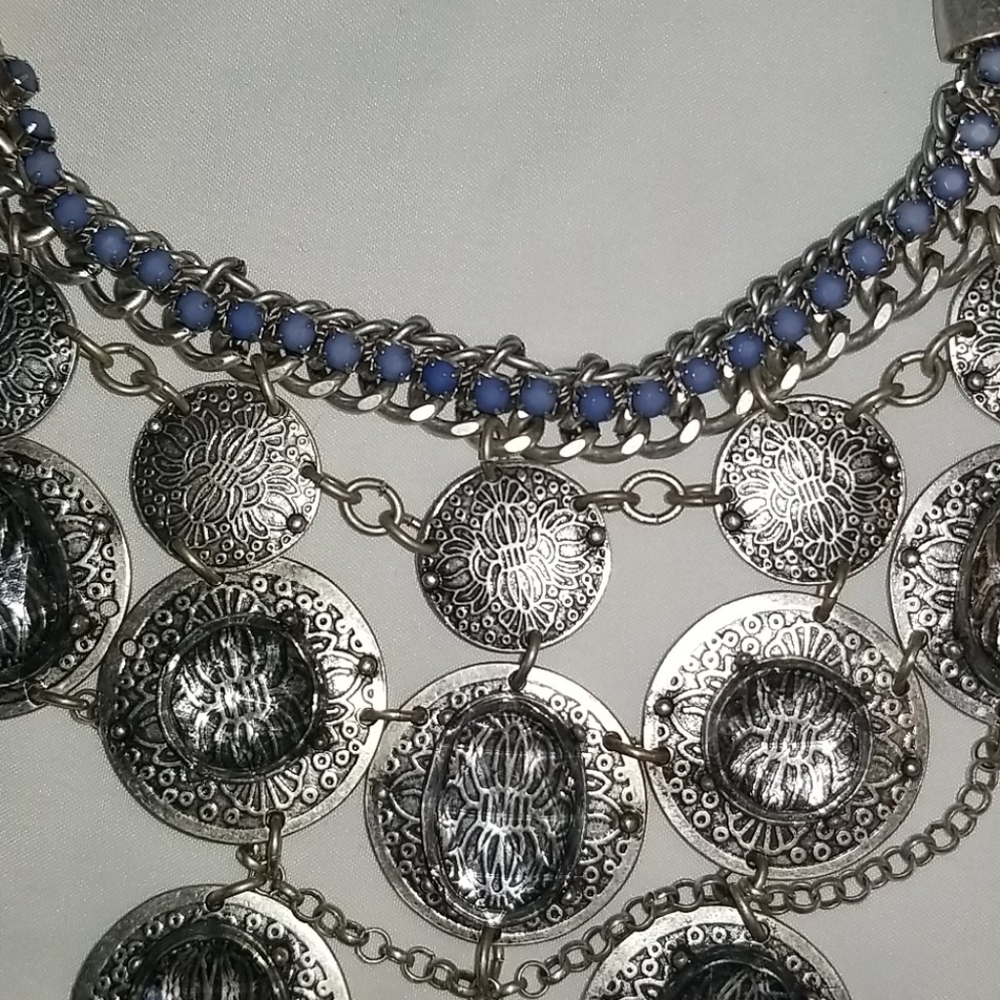Chico's statement bibb necklace silver tone. Gorgeous! - Picture 4 of 8
